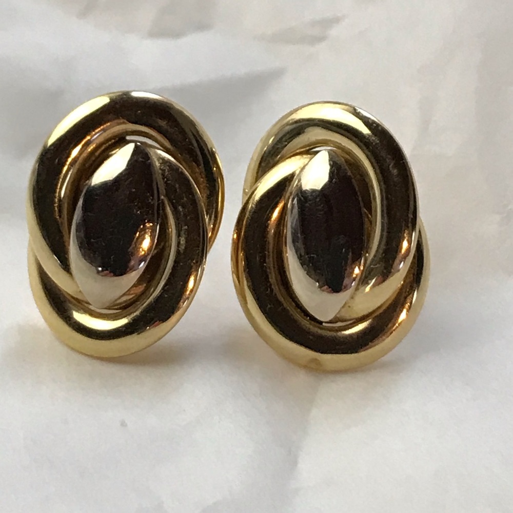 14K gold earring